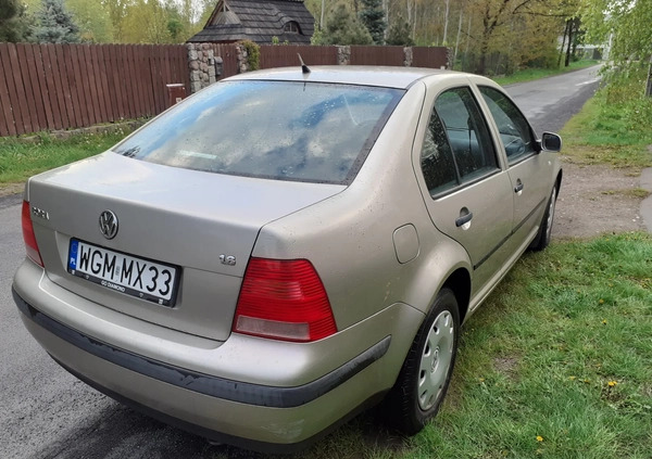 Volkswagen Bora cena 8000 przebieg: 244000, rok produkcji 2004 z Garwolin małe 56